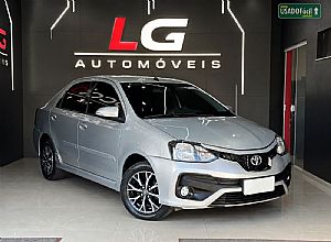 Etios Sedan Platinum 1.5 Automático Flex 2017/2018 em Várzea Grande - MT