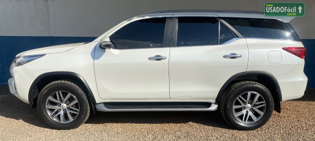 Toyota Hilux SW4 SRX 2.8 4x4 TDI Automático Diesel 2017/2017 — foto 7 de 17