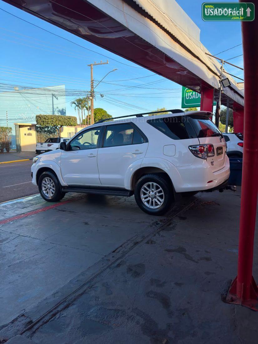 TOYOTA hilux SW4 flex automático 5 LUGARES 2015/2015 — foto 4 de 14
