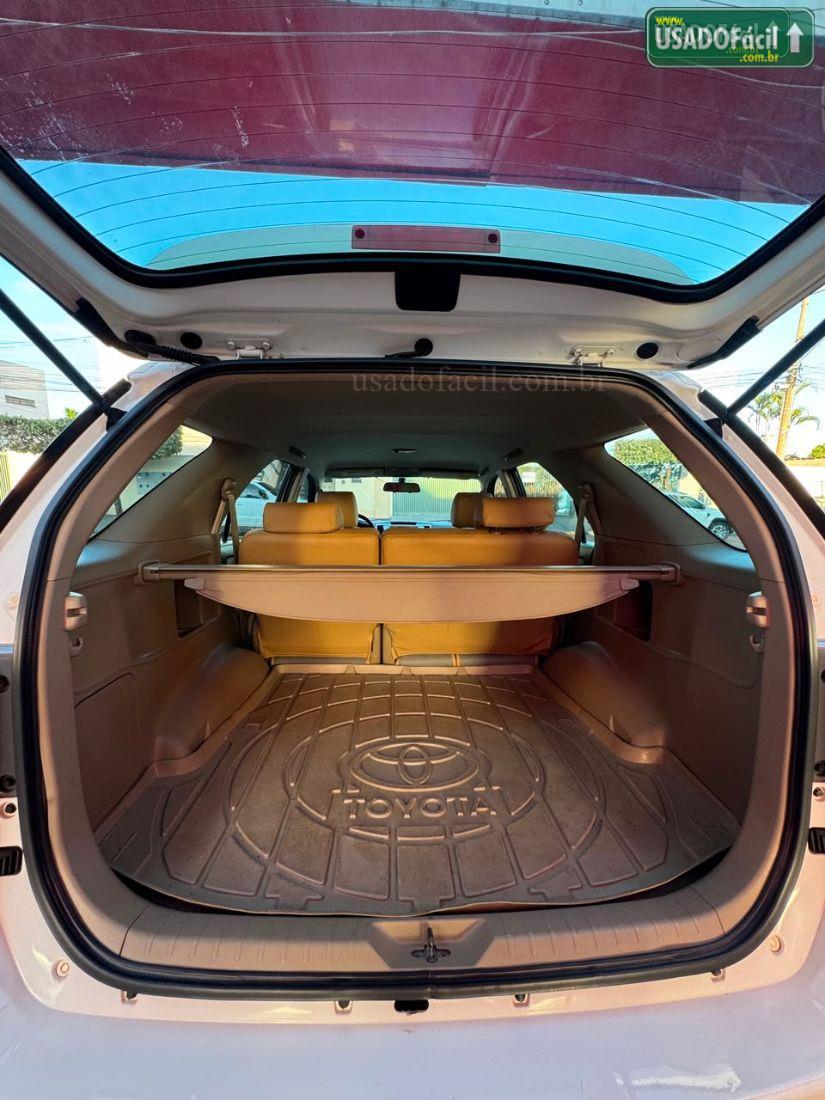 TOYOTA hilux SW4 flex automático 5 LUGARES 2015/2015 — foto 14 de 14