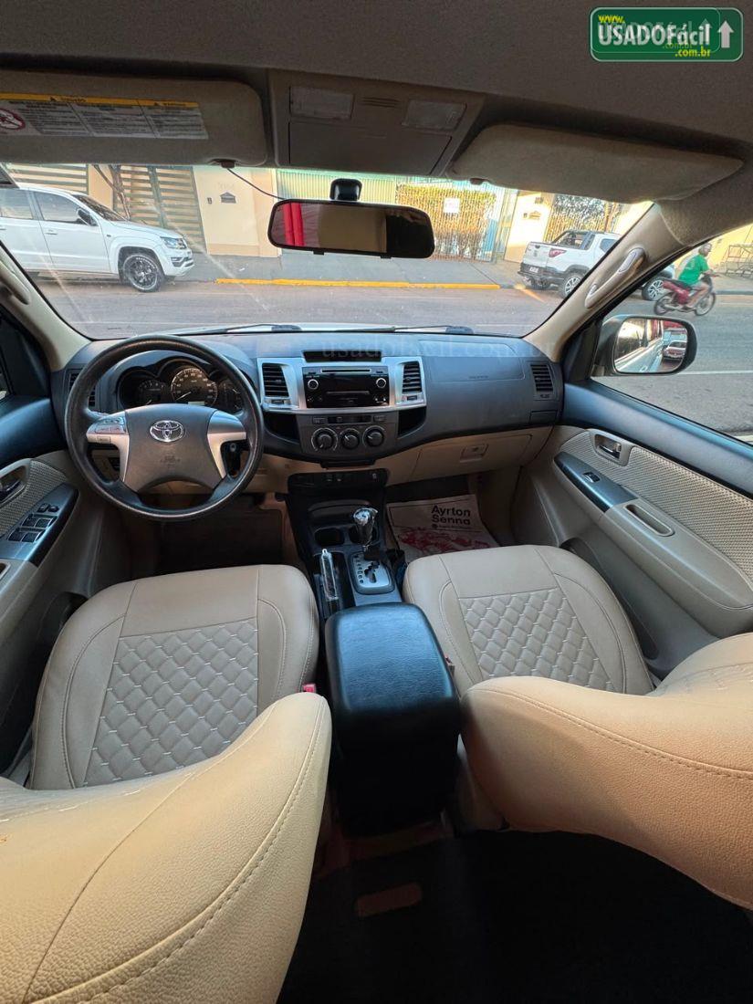 TOYOTA hilux SW4 flex automático 5 LUGARES 2015/2015 — foto 9 de 14