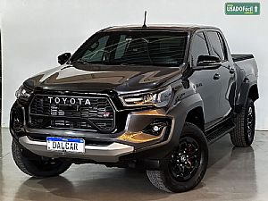 Hilux Gr-s Cd 4x4 2.8 Automático Diesel 2023/2024 em Sinop - MT