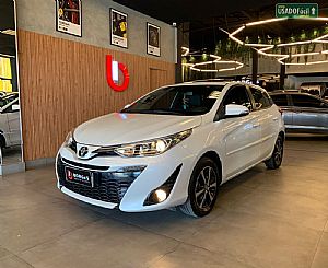 Yaris Hatch Xls Connect 1.5 Automático Flex 2021/2022 em Cuiabá - MT