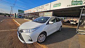 Yaris Hatch Xs 1.5 Automático Flex 2022/2023 em Primavera do Leste - MT