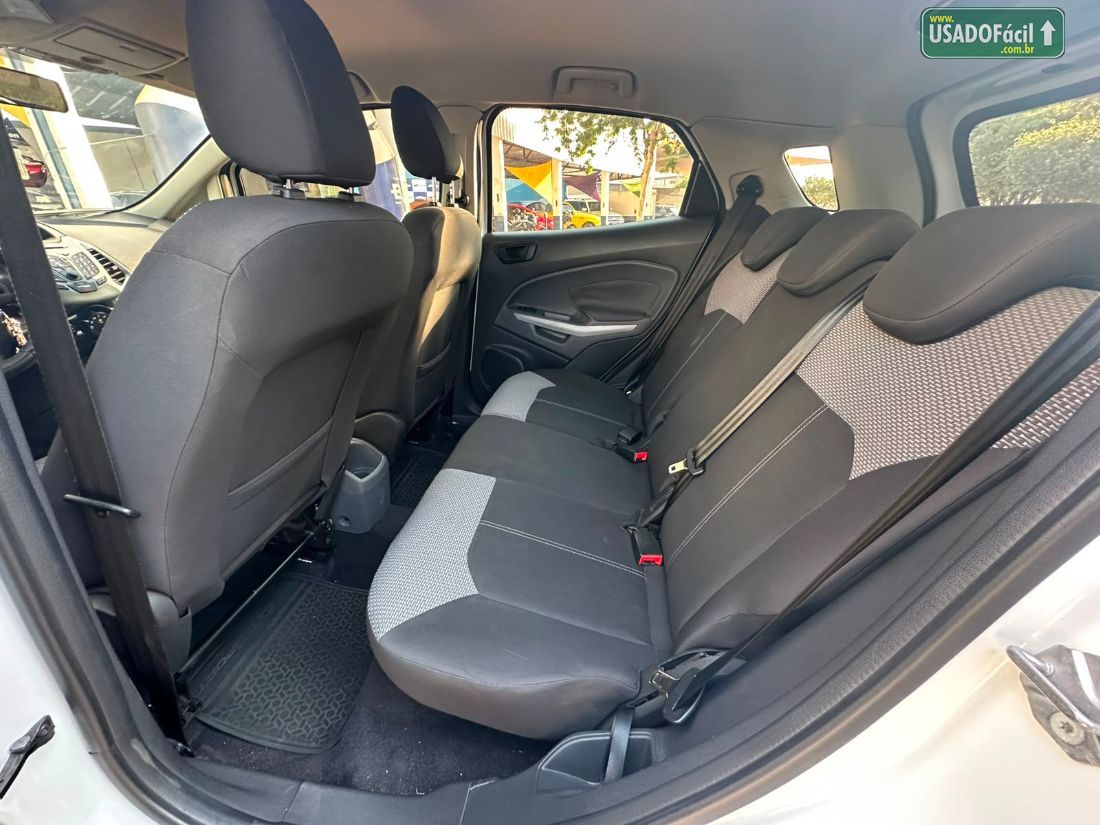 Ford EcoSport SE 1.6 Automático Flex 2015/2016 — foto 11 de 17