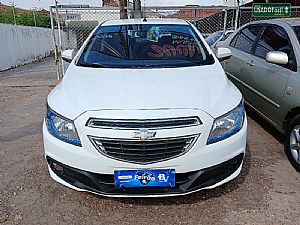 Onix Hatch Lt 1.0 Mecânico Flex 2013/2014 em Várzea Grande - MT
