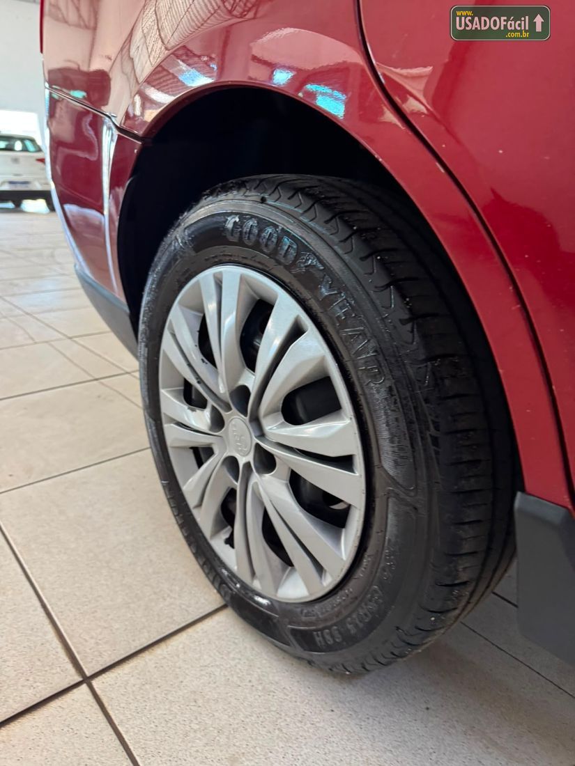 Fiat Grand Siena Attractive 1.4 Evo Fire Flex 2014/2015 — foto 11 de 11