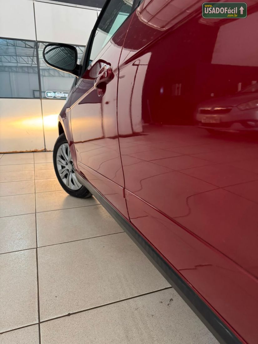 Fiat Grand Siena Attractive 1.4 Evo Fire Flex 2014/2015 — foto 9 de 11