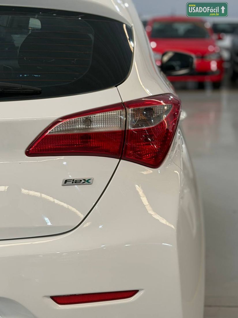 Hyundai HB20 Hatch Comfort Plus 1.0 Flex 2013/2014 — foto 9 de 20