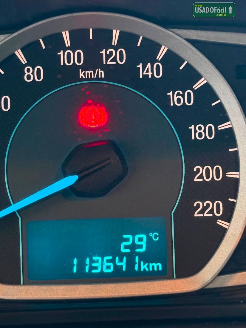 Ford Ka+ Sedan SEL 1.5 Flex 2015/2015 — foto 9 de 12