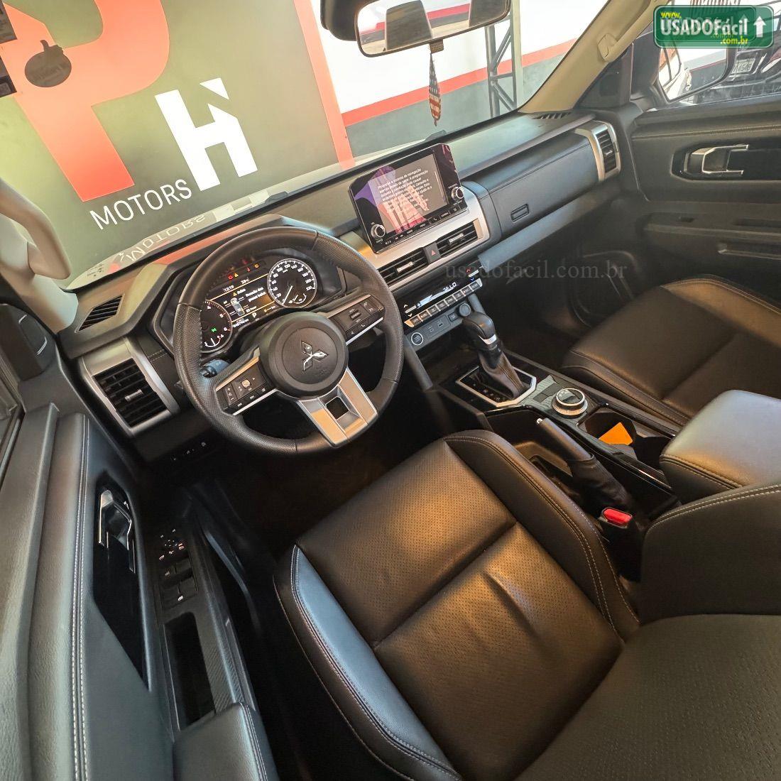 MITSUBISHI Triton HPE CD 2.4 4x4 Turbo Automático Diesel 2025/2026 — foto 12 de 17