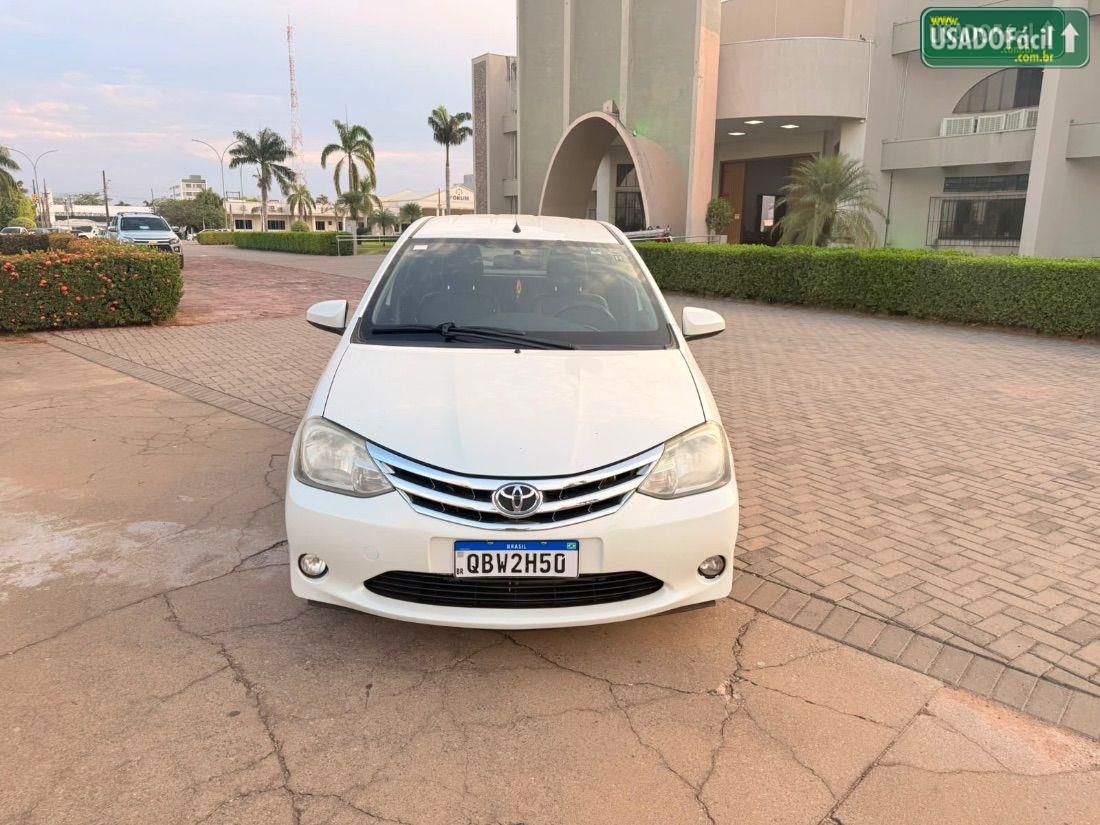 TOYOTA Etios Hatch XLS 1.5 Mecânico Flex 2015/2016 — foto 2 de 10