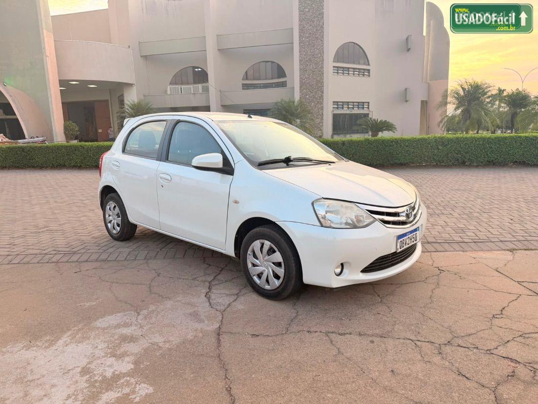 TOYOTA Etios Hatch XLS 1.5 Mecânico Flex 2015/2016 — foto 3 de 10