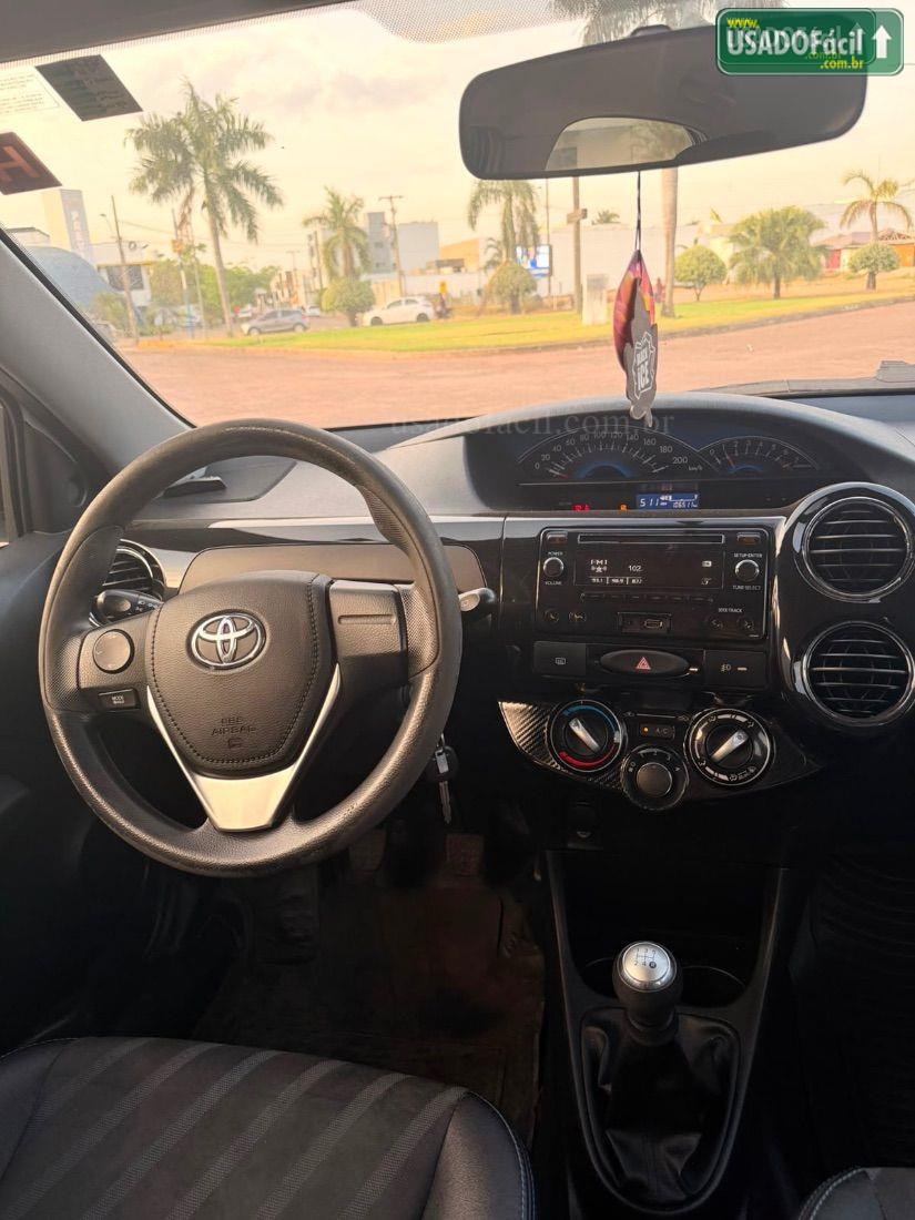 TOYOTA Etios Hatch XLS 1.5 Mecânico Flex 2015/2016 — foto 6 de 10