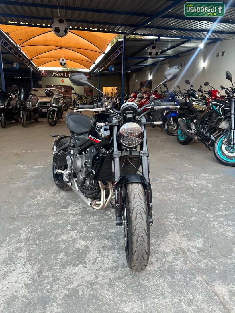 Triumph TRIDENT 660 2025/2025 — foto 2 de 6