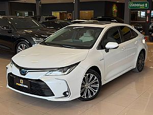 Corolla Altis Premium Hybrid 1.8 Automático Flex Híbrido 2021/2022 em Cuiabá - MT