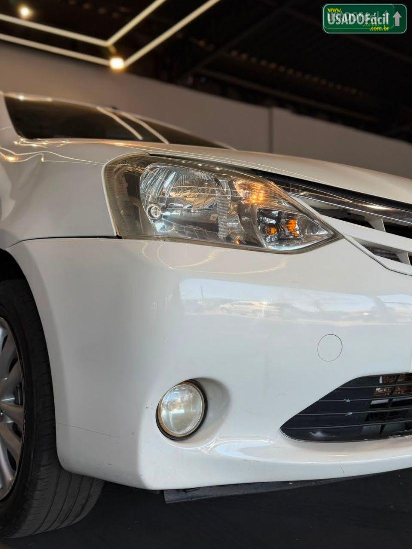 Toyota Etios Sedan XLS 1.5 Mecânico Flex 2013/2013 — foto 6 de 14