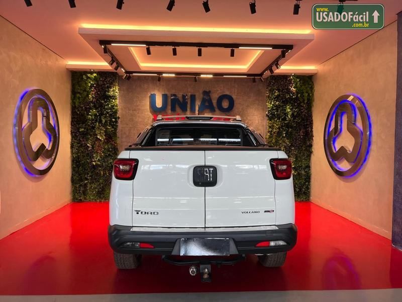 Fiat Toro Volcano 2.0 4X4 Turbo Automático Diesel 2017/2018 — foto 10 de 11