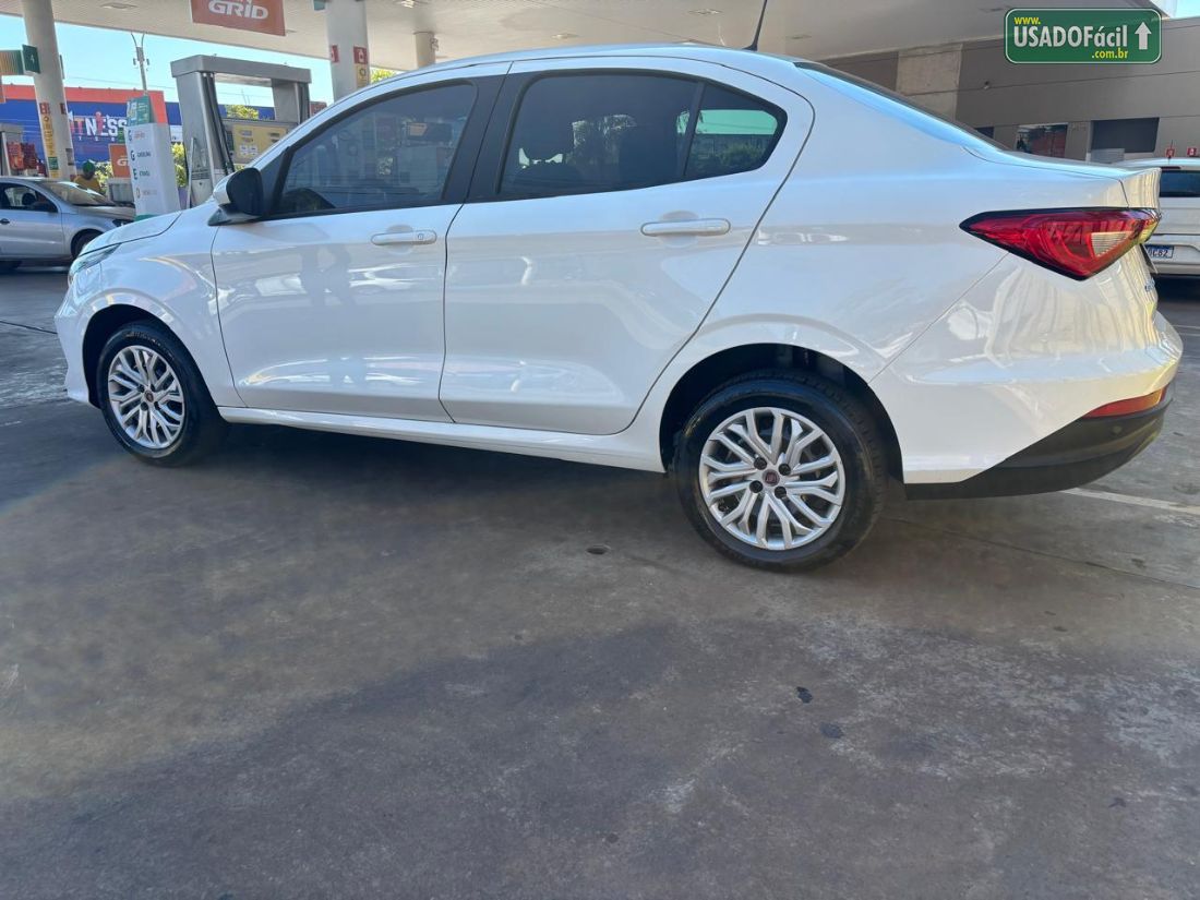 Fiat Cronos Drive 1.3 Automático Flex 2023/2024 — foto 3 de 13