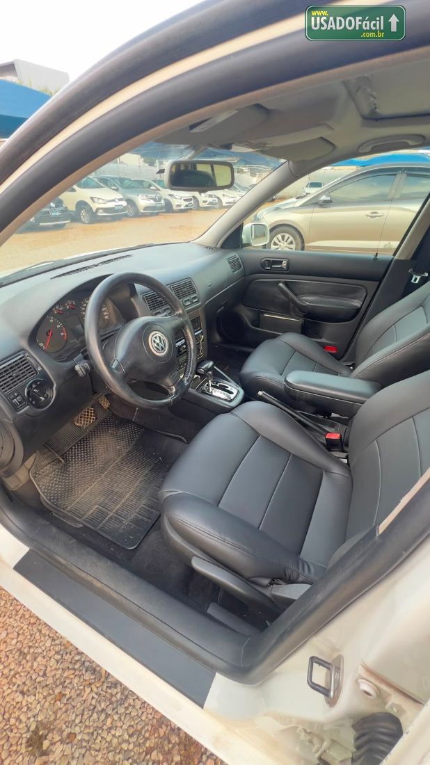 VOLKSWAGEN Golf GTi 1.8 Mi Turbo Automático 4P 2002/2002 — foto 9 de 11