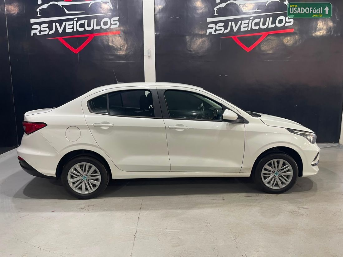 Fiat Cronos Drive 1.3 Automático Flex 2023/2024 — foto 11 de 18