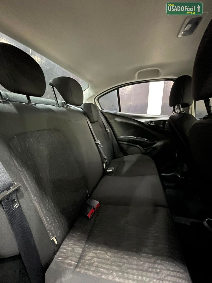 Fiat Cronos Drive 1.3 Automático Flex 2023/2024 — foto 13 de 18