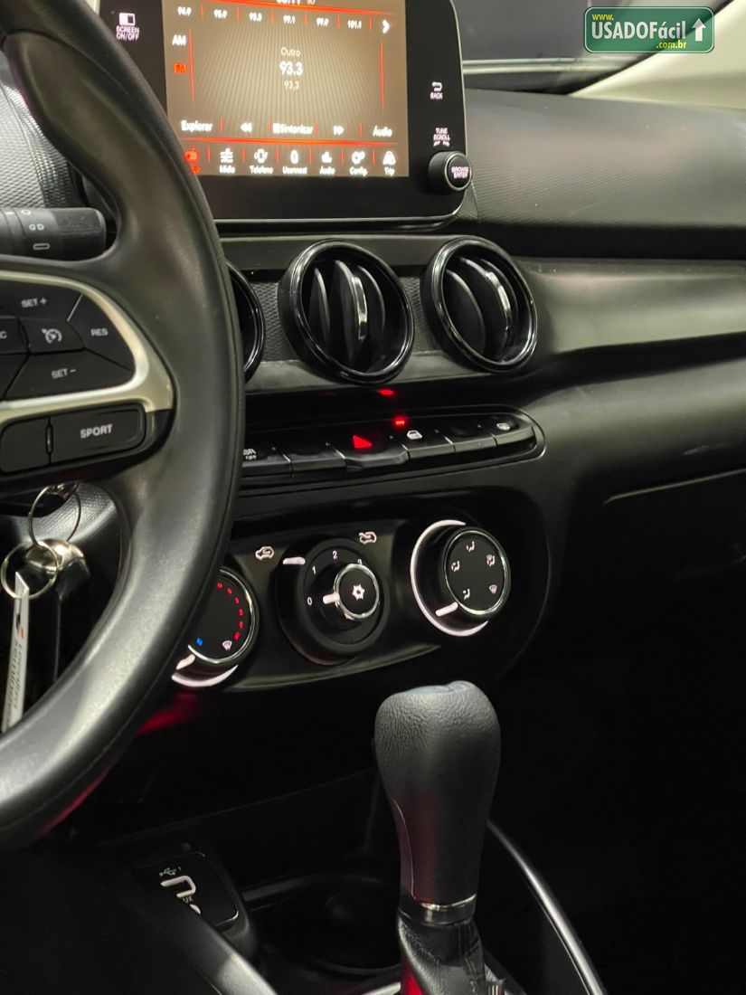 Fiat Cronos Drive 1.3 Automático Flex 2023/2024 — foto 17 de 18