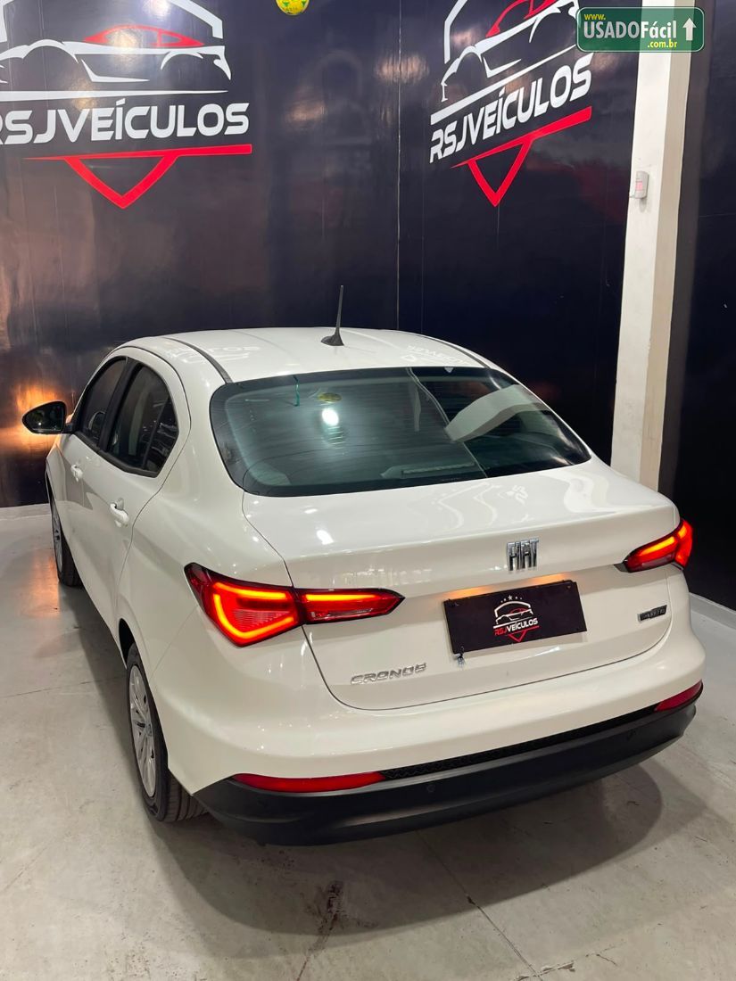 Fiat Cronos Drive 1.3 Automático Flex 2023/2024 — foto 7 de 18