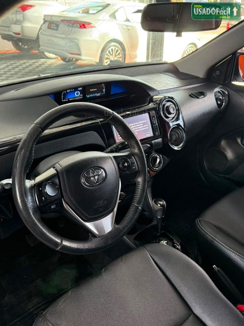 TOYOTA Etios Hatch XLS 1.5 Automático Flex 2016/2017 — foto 10 de 13