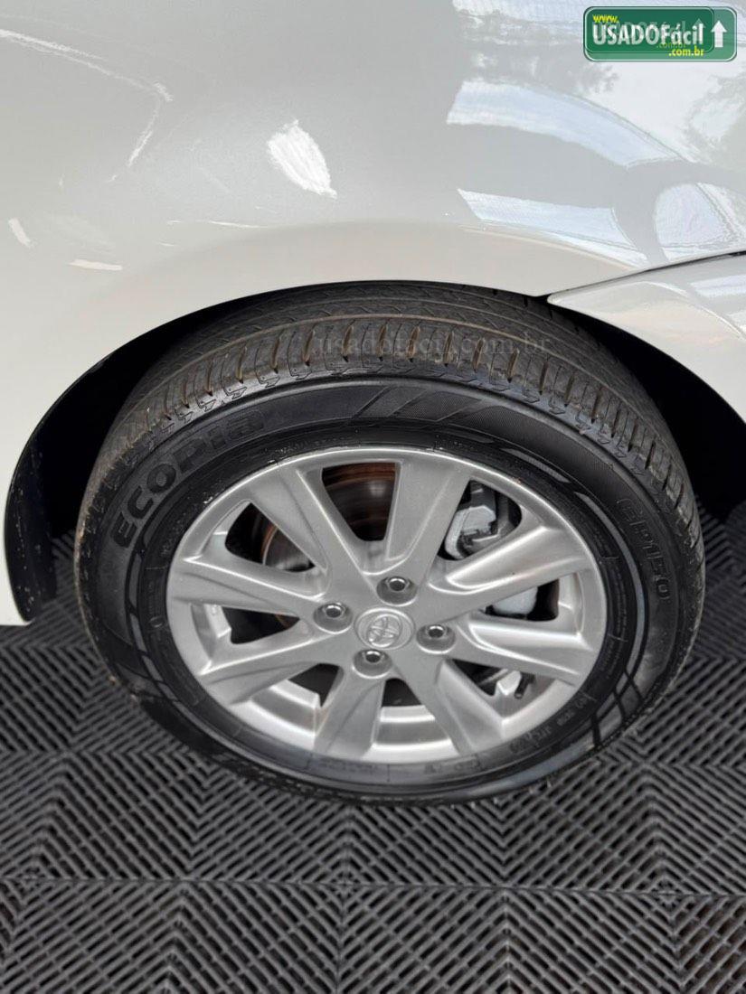 TOYOTA Etios Hatch XLS 1.5 Automático Flex 2016/2017 — foto 7 de 13