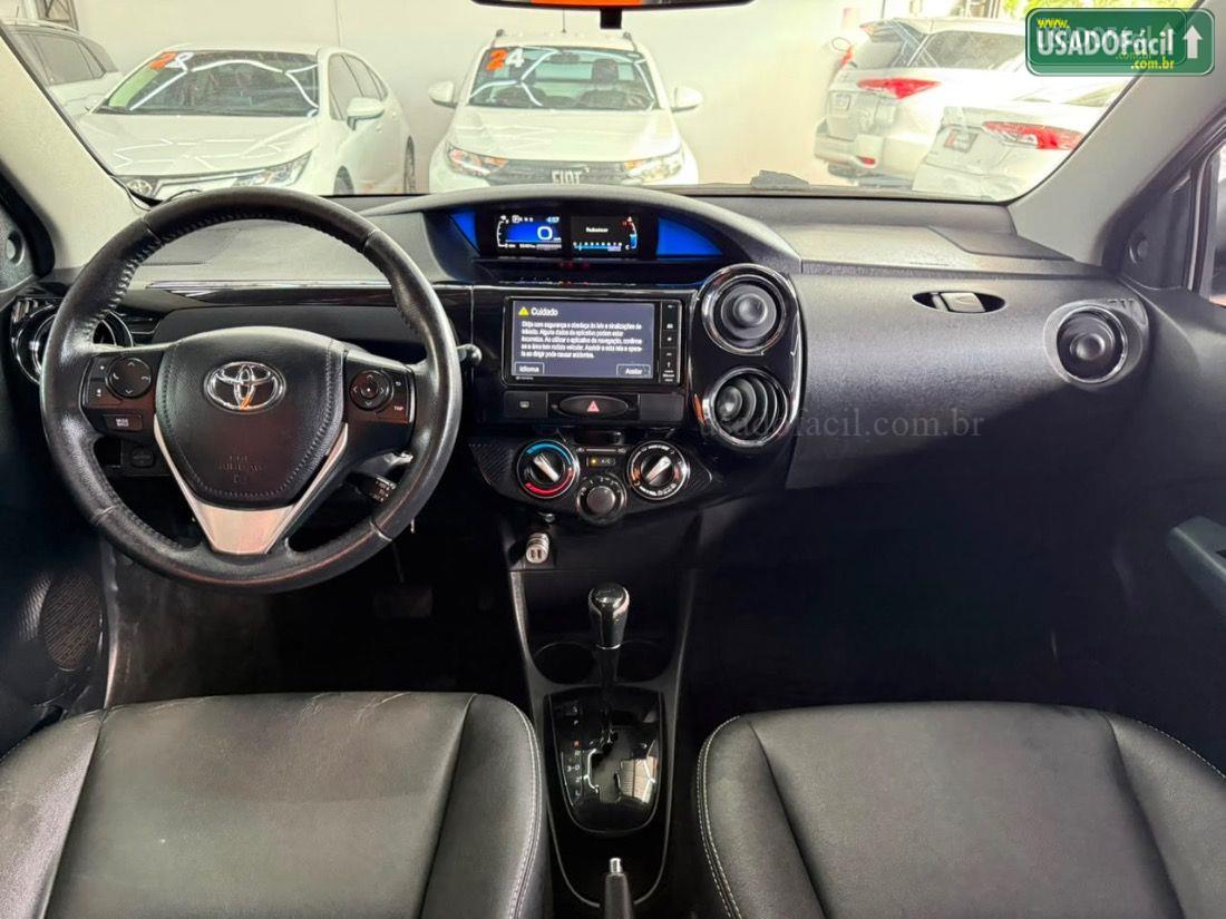 TOYOTA Etios Hatch XLS 1.5 Automático Flex 2016/2017 — foto 8 de 13