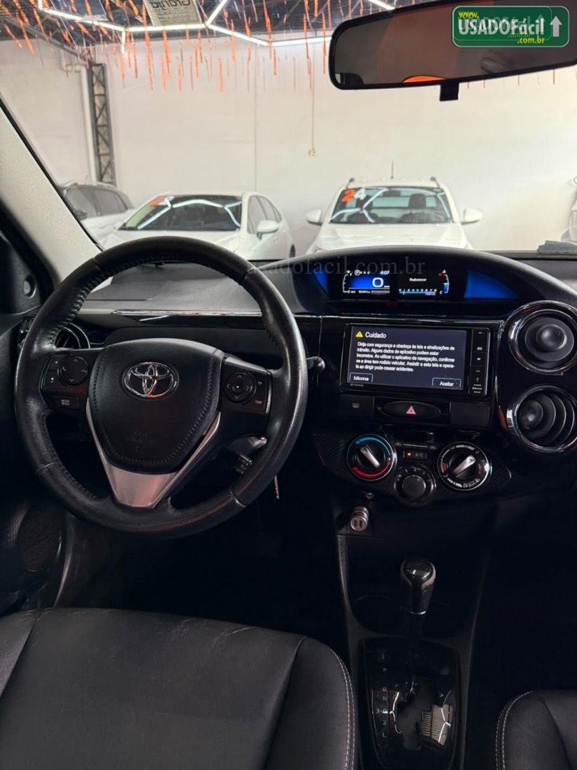 TOYOTA Etios Hatch XLS 1.5 Automático Flex 2016/2017 — foto 9 de 13