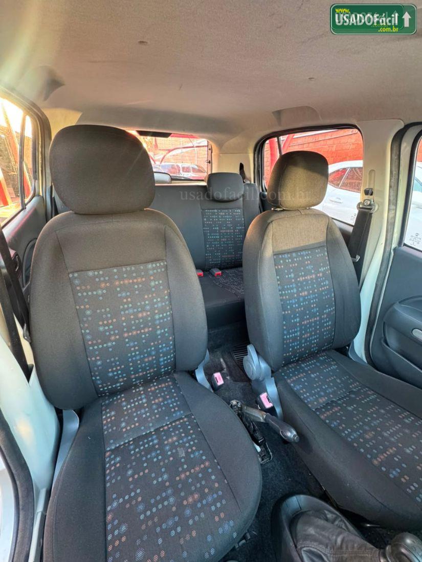 FIAT Uno Vivace Celebration 1.0 4p flex 2014/2014 — foto 9 de 11