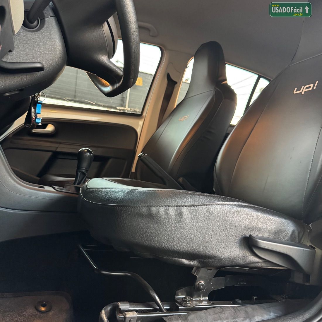Volkswagen Up! Move 1.0 TSI Total Flex 5P 2015/2016 — foto 16 de 18