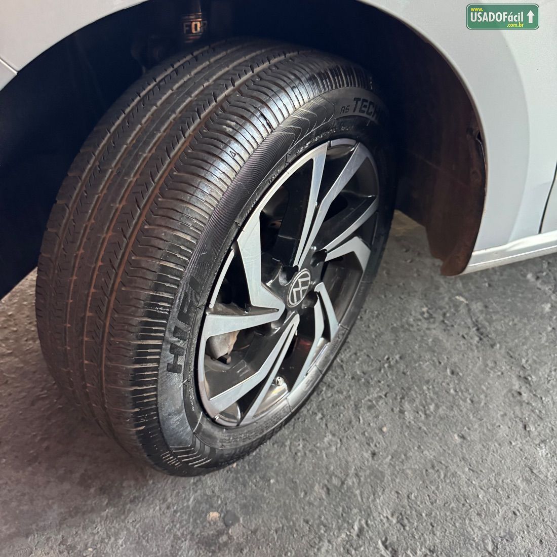 Volkswagen Up! Move 1.0 TSI Total Flex 5P 2015/2016 — foto 18 de 18