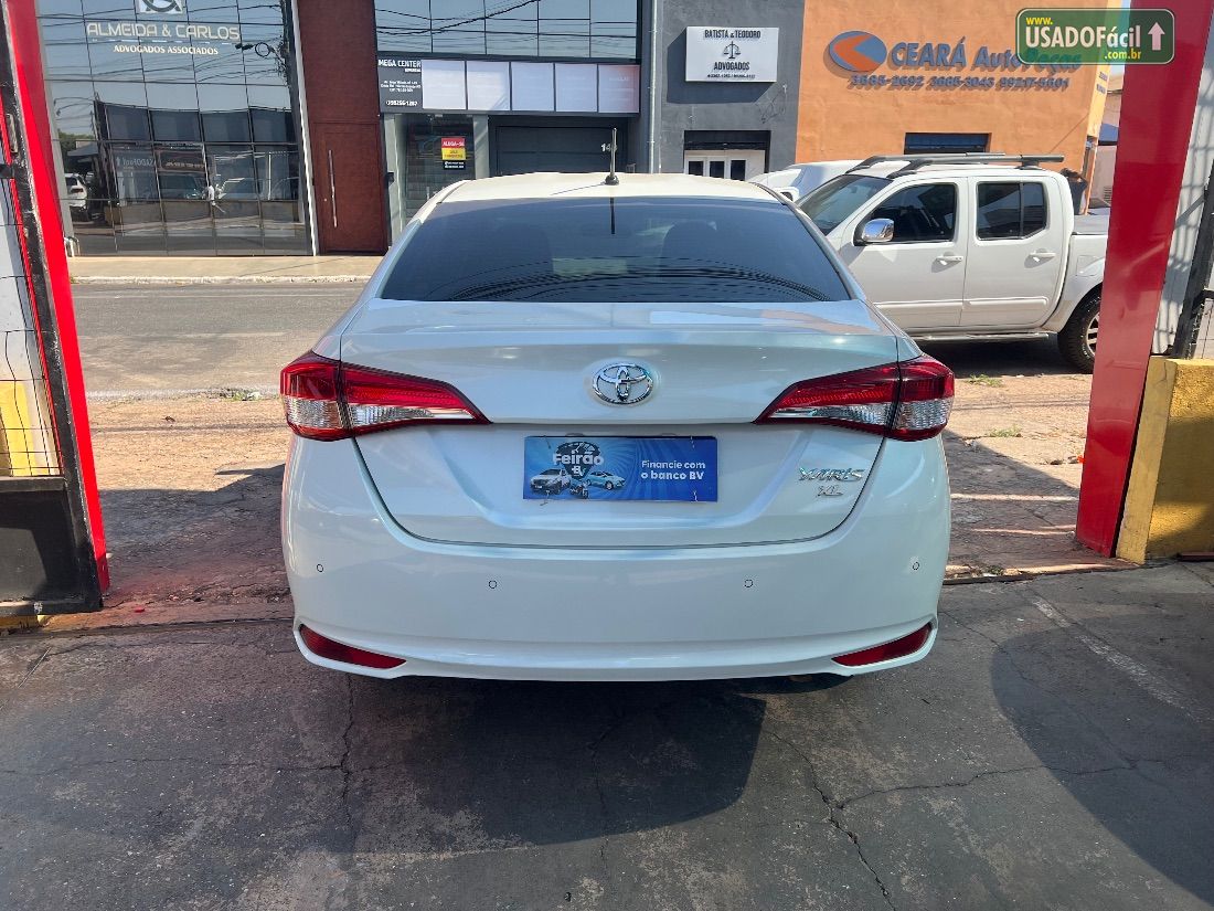 TOYOTA Yaris sedan XL Plus connect 1.5  Automatico 2019/2020 — foto 2 de 8