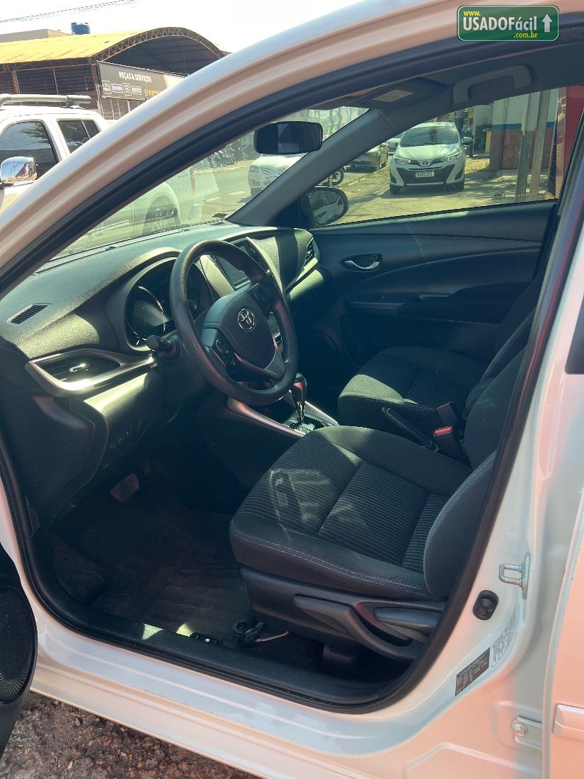 TOYOTA Yaris sedan XL Plus connect 1.5  Automatico 2019/2020 — foto 7 de 8