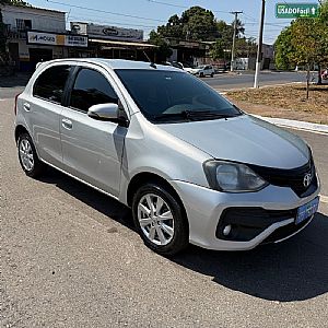 Etios Hatch X Plus 1.5 Automático Flex 2018/2019 em Várzea Grande - MT