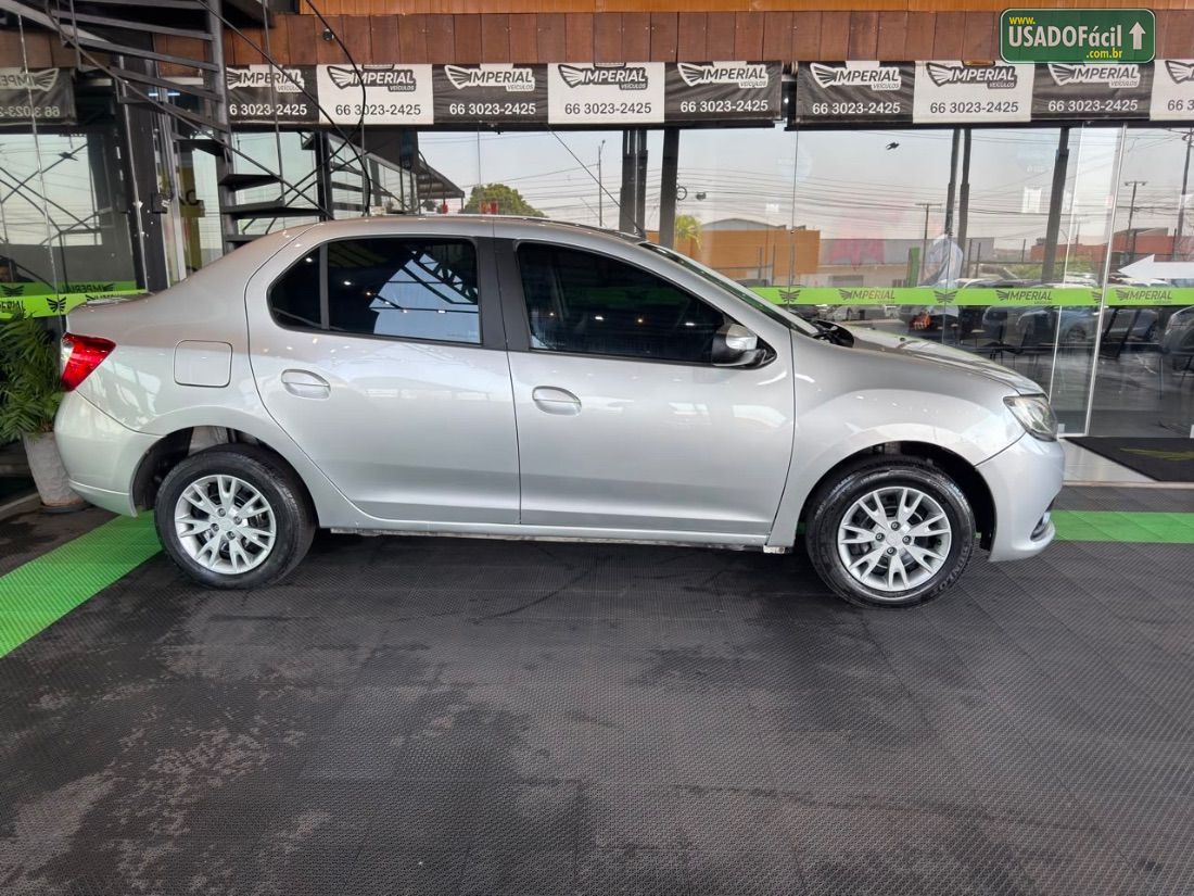 Renault Logan Expression 1.0 Hi-Flex 2015/2016 — foto 11 de 12