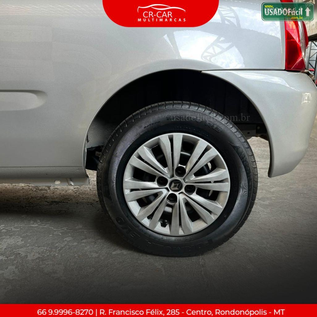 RENAULT Clio Authentique 1.0 2014/2015 — foto 14 de 15