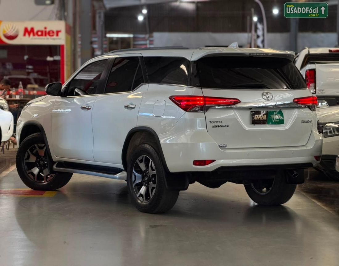 Toyota Hilux SW4 SRX Diamond 2.8 4x4 turbo Automático Diesel 2018/2019 — foto 12 de 15