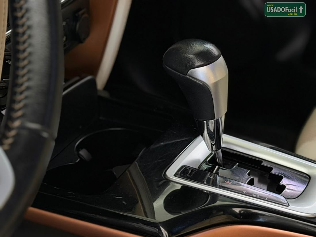 Toyota Hilux SW4 SRX Diamond 2.8 4x4 turbo Automático Diesel 2018/2019 — foto 9 de 15