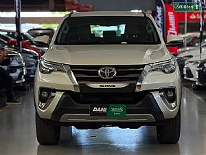 Hilux Sw4 Srx Diamond 2.8 4x4 Turbo Automático Diesel 2018/2019 em Várzea Grande - MT