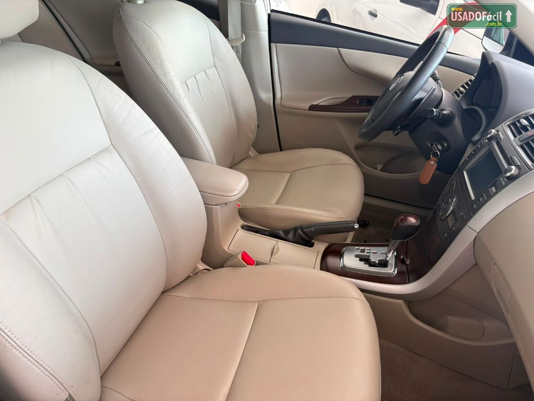 Toyota Corolla Altis 2.0 Automático Flex 2013/2014 — foto 10 de 10