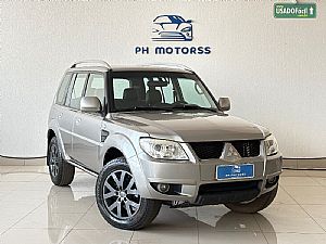 Pajero Tr4 2.0 4x2 Automático Flex 2012/2013 em Cuiabá - MT