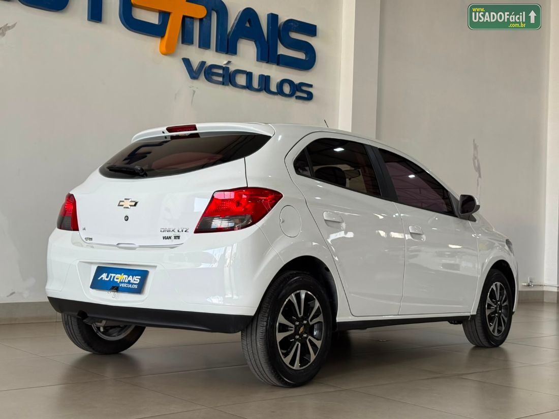 CHEVROLET/GM Onix Hatch LTZ 1.4 Mecânico Flex 2013/2014 — foto 11 de 15