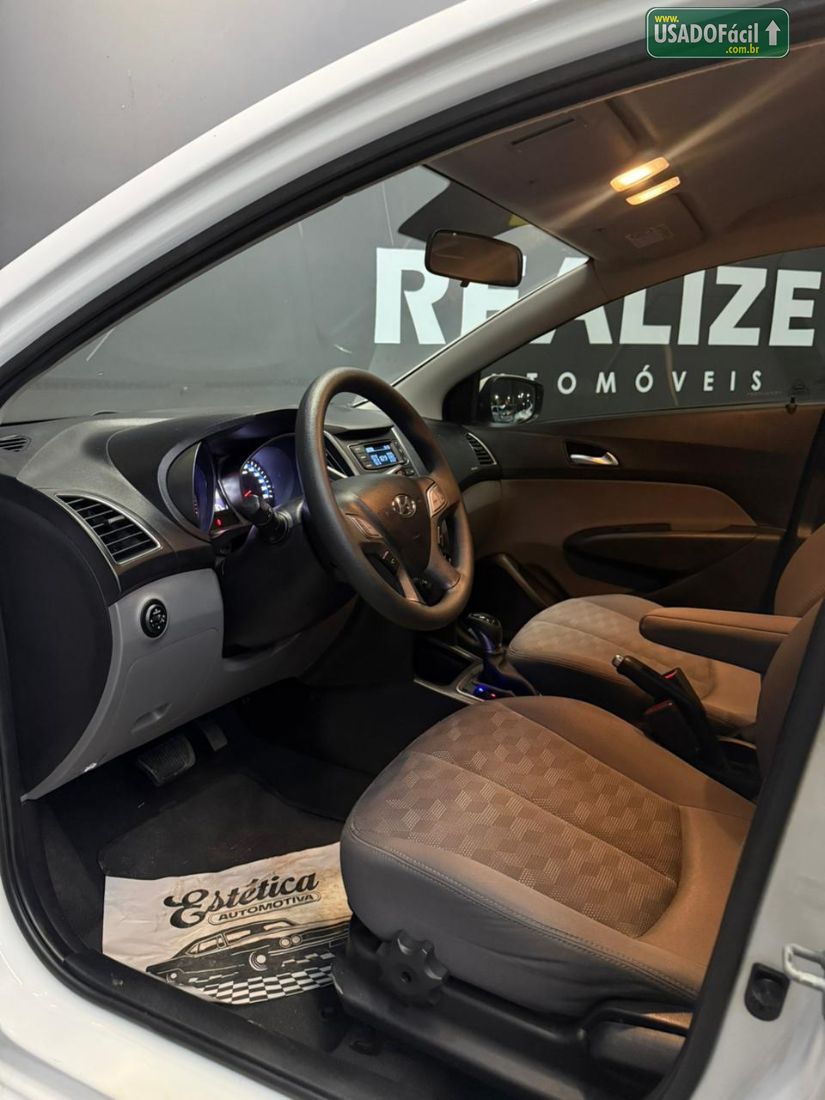 Hyundai HB20S Sedan Comfort Plus 1.6 Automático Flex 2016/2016 — foto 8 de 10