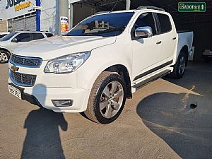 S10 Lt Cd 2.4 4x2 Flex Power 2013/2013 em Cuiabá - MT