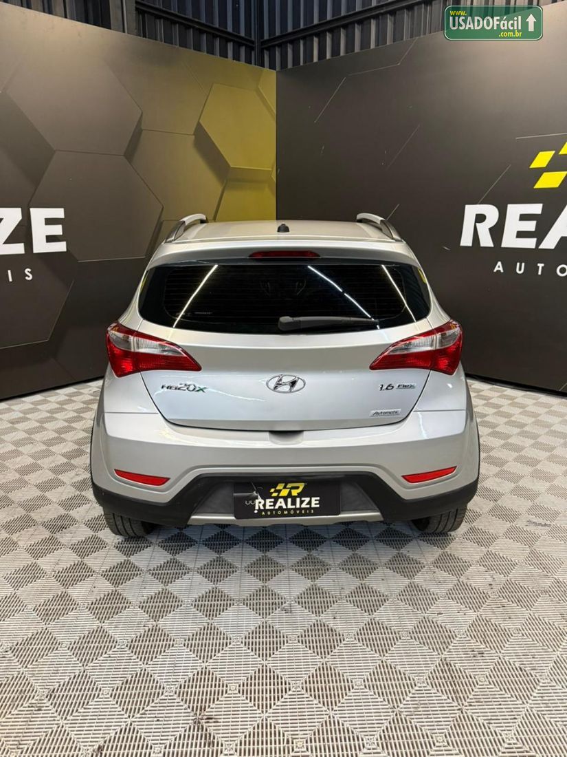 Hyundai HB20X Hatch Style 1.6 Automático Flex 2015/2015 — foto 3 de 10