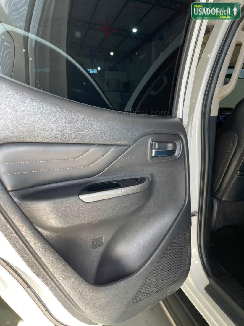 MITSUBISHI L200 Triton Sport HPE CD 2.4 4x4 Automático Diesel 2021/2022 — foto 20 de 23